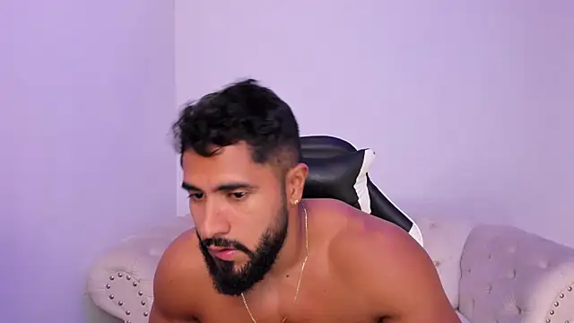 Santiago huntt online show from 3, 2, 2026