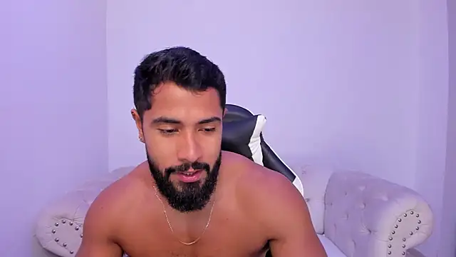 Santiago huntt online show from 22, 12, 2025