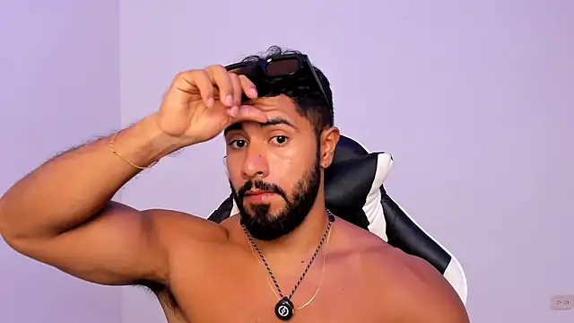 Santiago huntt online show from 6, 4, 2026