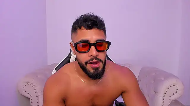 Santiago huntt online show from 18, 3, 2026