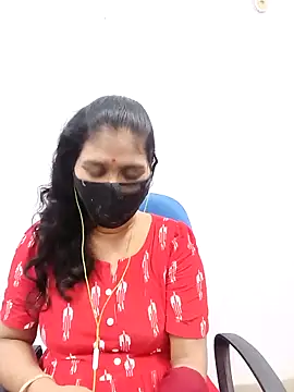 Lucky-Deepthi online show from 18, 2, 2025