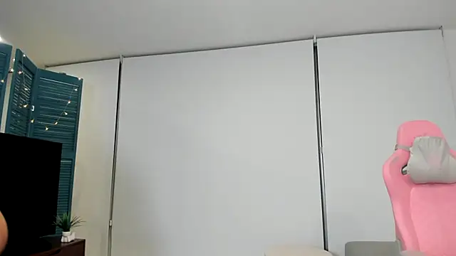 Lularose6 online show from 10, 2, 2025