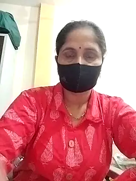 Snapshot of priyancyfun chatting on 6, 5, 2026 priyancyfun online show from 6, 5, 2026