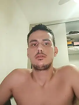 Henrique17sp online show from 5, 2, 2025