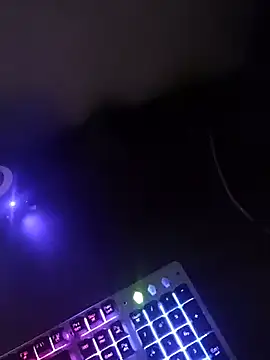 Henrique17sp online show from 26, 2, 2025