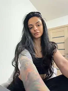 NNNoire online show from 13, 5, 2026