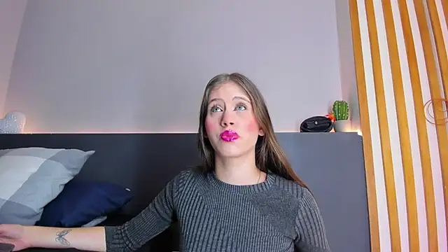 sara  jones gh online show from 23, 9, 2025