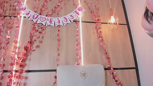 ashlyn parker online show from 7, 2, 2026