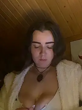 Snapshot of mewKate chatting on 19, 5, 2026 mewKate online show from 19, 5, 2026