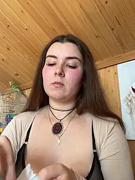 Snapshot of mewKate chatting on 3, 6, 2026 mewKate online show from 3, 6, 2026