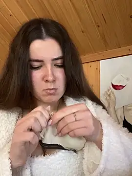 mewKate online show from 7, 4, 2026