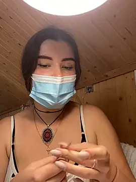 Snapshot of mewKate chatting on 17, 6, 2026 mewKate online show from 17, 6, 2026