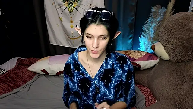 Snapshot of Hyeon_Jin chatting on 14, 1, 2025 Hyeon Jin online show from 14, 1, 2025