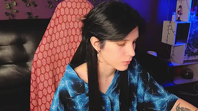 Snapshot of Hyeon_Jin chatting on 13, 2, 2025 Hyeon Jin online show from 13, 2, 2025