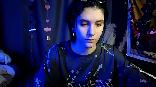 Snapshot of Hyeon_Jin chatting on 23, 2, 2025 Hyeon Jin online show from 23, 2, 2025