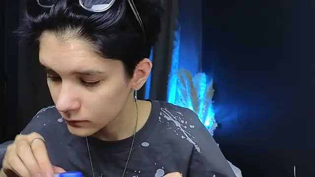 Snapshot of Hyeon_Jin chatting on 12, 3, 2025 Hyeon Jin online show from 12, 3, 2025