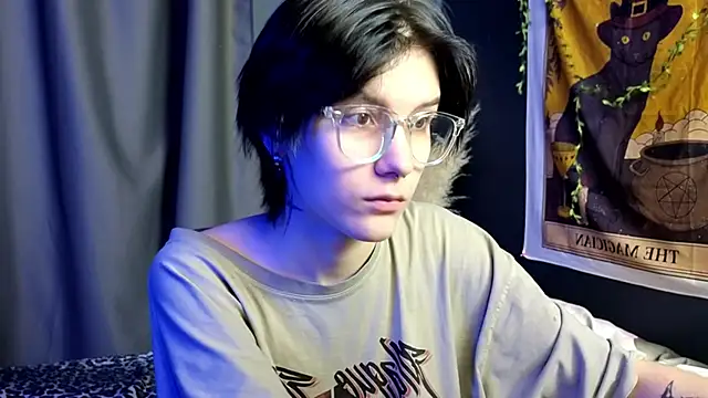 Snapshot of Hyeon_Jin chatting on 2, 2, 2025 Hyeon Jin online show from 2, 2, 2025