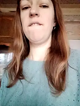 Snapshot of Calibers2932 chatting on 8, 11, 2025 Calibers2932 online show from 8, 11, 2025