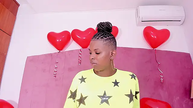 Bonnie 30  online show from 12, 2, 2025