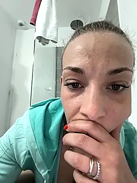 thefrenchkiss25 online show from 11, 3, 2026