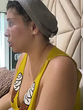 MilaRux online show from 7, 11, 2025