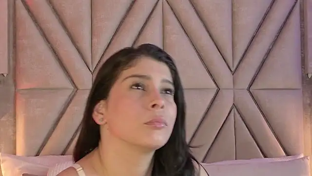 MilaRux online show from 13, 11, 2025