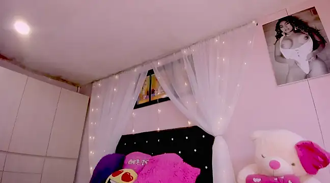 Aliana Ross online show from 1, 3, 2025