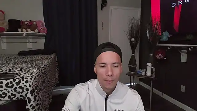 azzel19 online show from 6, 1, 2025