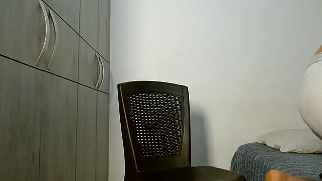 lonelydick2002 online show from 29, 10, 2025