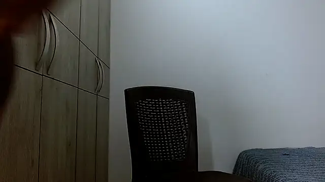 lonelydick2002 online show from 26, 9, 2025