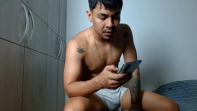 lonelydick2002 online show from 9, 9, 2025