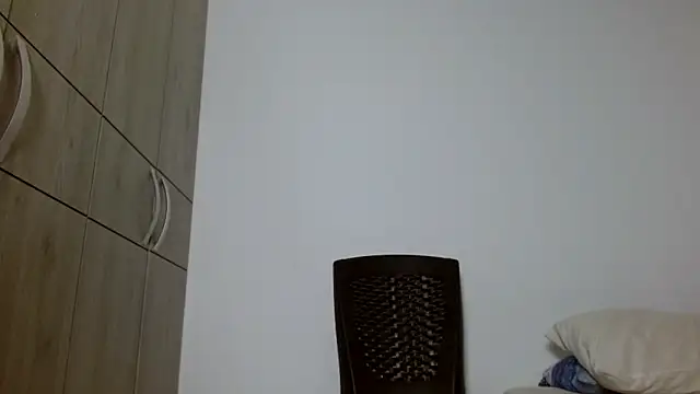 lonelydick2002 online show from 12, 3, 2025