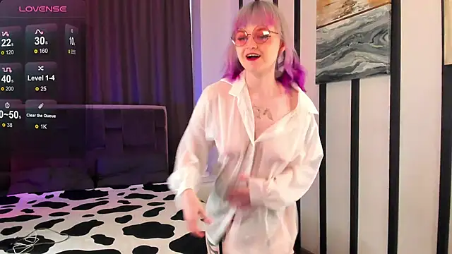 blue nymph1 online show from 17, 3, 2025