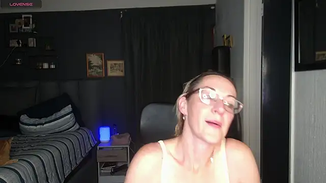 boeslaboes1 online show from 25, 9, 2025