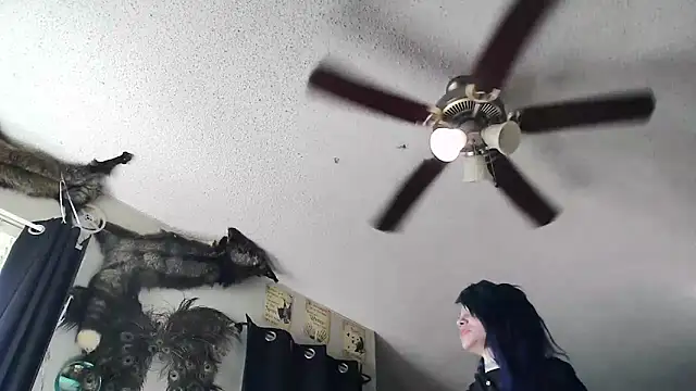 Snapshot of trashbrat chatting on 13, 9, 2025 trashbrat online show from 13, 9, 2025