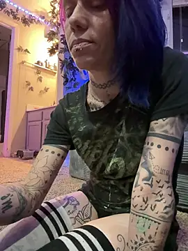 trashbrat online show from 13, 5, 2026