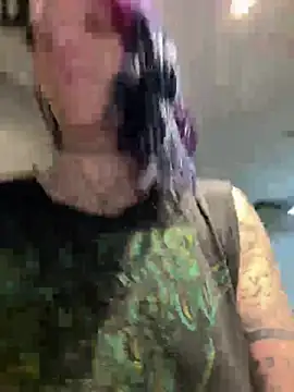 Snapshot of trashbrat chatting on 12, 7, 2026 trashbrat online show from 12, 7, 2026