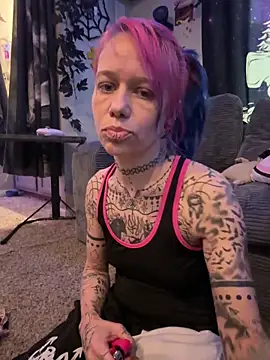 trashbrat online show from 12, 4, 2026