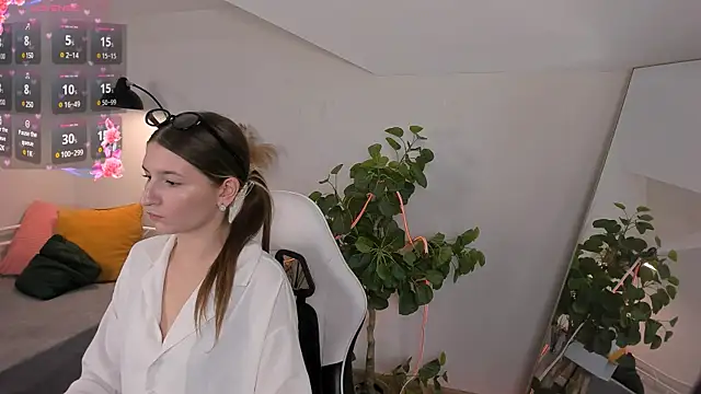 Katty Bacchus online show from 5, 2, 2025