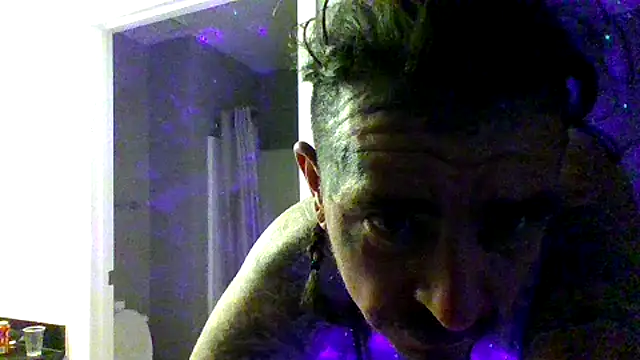 justthetip4209 online show from 23, 3, 2026