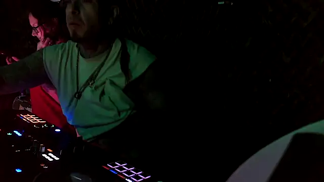 justthetip4209 online show from 23, 4, 2026