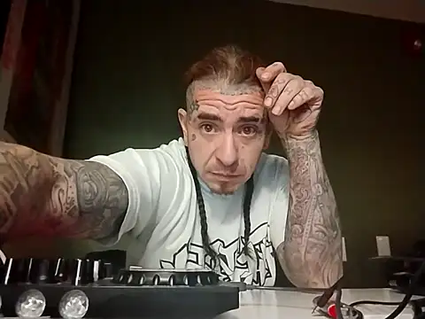 Snapshot of justthetip4209 chatting on 19, 3, 2025 justthetip4209 online show from 19, 3, 2025