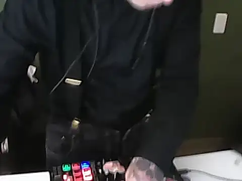 Snapshot of justthetip4209 chatting on 11, 3, 2025 justthetip4209 online show from 11, 3, 2025