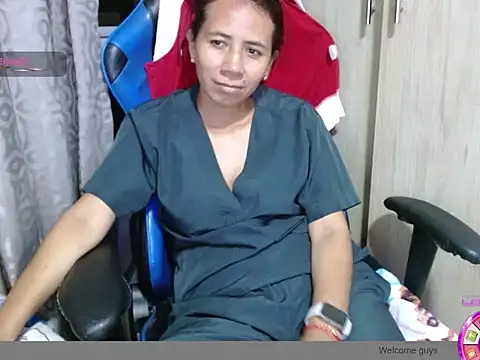 Danielagomez33 online show from 11, 4, 2026