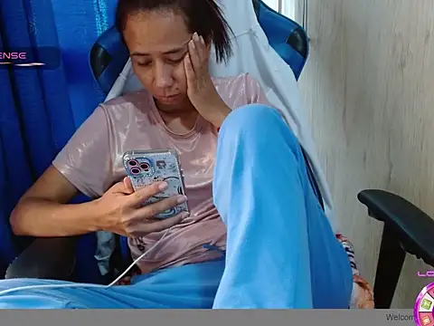 Danielagomez33 online show from 16, 2, 2026