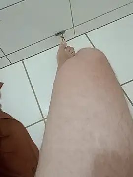 curtindo-muito82 online show from 11, 3, 2025