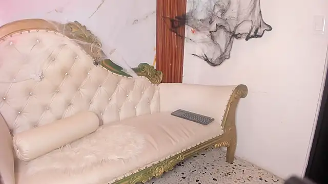 Charlot Vega  online show from 31, 10, 2025