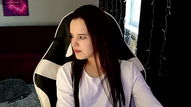 Harleen Moore online show from 11, 5, 2026
