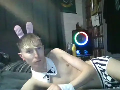 Slytherin-Boy009 online show from 12, 1, 2025