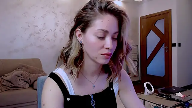 Eroticgiftxxx online show from 6, 3, 2025